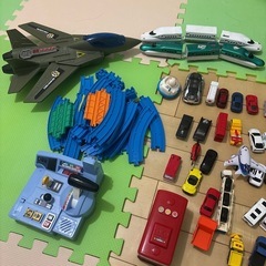 子供おもちゃ、トミカなどの画像
