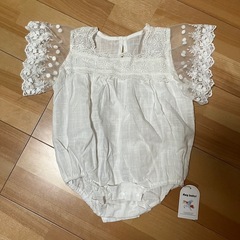 Aeg babyi ロンパース　半袖　レース袖　ホワイト
