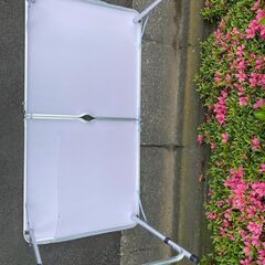 【値下げ】●アウトドアテーブル 型番：A61B001 折り畳み 新品アウトレット品 へこみ有 レジャーテーブル アルミテーブル 120cm 4人用の画像
