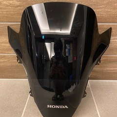 【お取引き者様決定しました】PCX フロントスクリーン純正品の画像