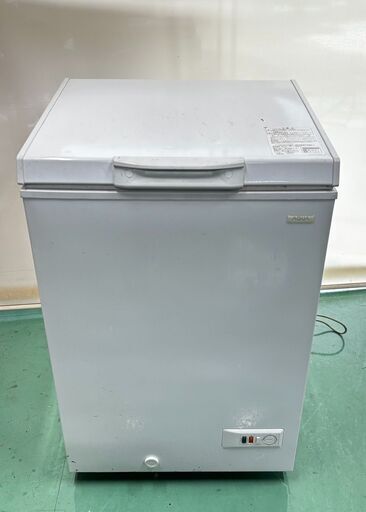 ☆中古￥12,500！AQUA　103㍑ノンフロン電気冷凍庫　家電　2018年製　AQF-10CE(W)型　【BE048】