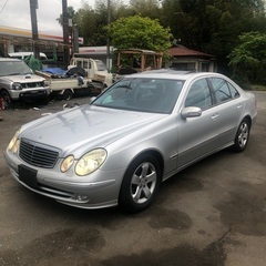 ベンツE320・5万km代・サンルーフ・右ハンドル