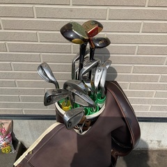 ゴルフクラブとボール　差し上げます。