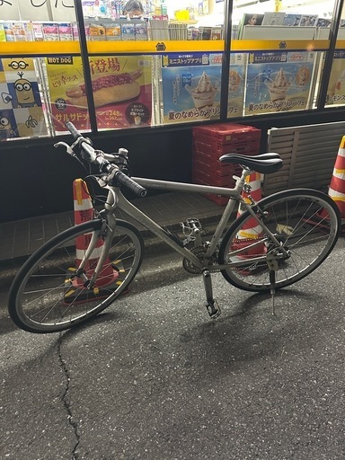 ジャイアント　クロスバイクGiant Escape R3