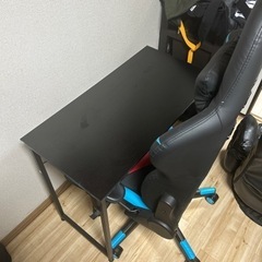 机　ゲーミングチェア