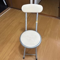 折りたたみ椅子