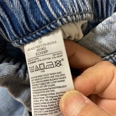 美品　GAP デニムパンツの画像