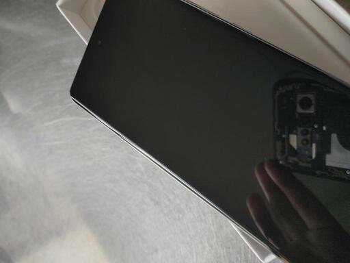 美品 OPPO Reno10 Pro 5G A302OP 液晶エッジ部分、本体左下角に小傷あり