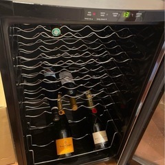 GEワインセラー 赤白ワイン収納 温度設定可能
