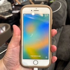 iPhone8 64GB 本体