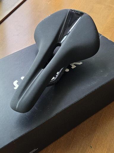 フィジーク Fizik Antares R1 Open サドル