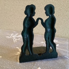 『銅製品』女人2躰の置き物。の画像