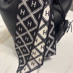 新品 リバーシブル スカーフ バッグチャーム H柄の画像