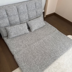 ソファーベッドの画像