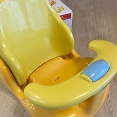 アップリカ　ベビーバス　バスチェアの画像