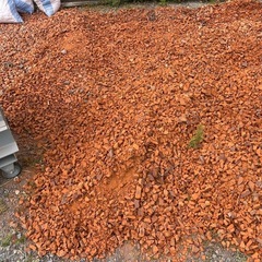 瓦チップで雑草対策しませんか？の画像