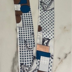 お譲り先決まりました！新品 リバーシブル スカーフ バッグチャーム 馬とドットなどの柄プリントの画像