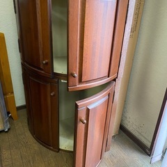 コーナー部のキャビネット部分の画像
