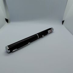 ★新品★レーザーポインター