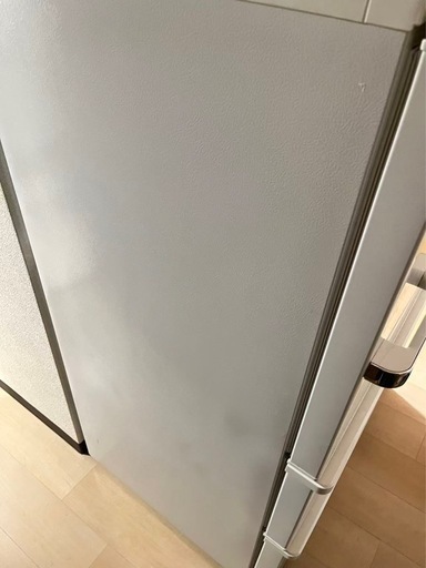 【冷蔵庫】AQUA AQR-SV24H（W）2019年製：8,000円