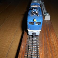 昔のカツミのセットに入っていた特別仕様の動力車と客車ですの画像