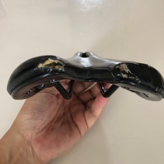 値下げ　中古サドル の画像
