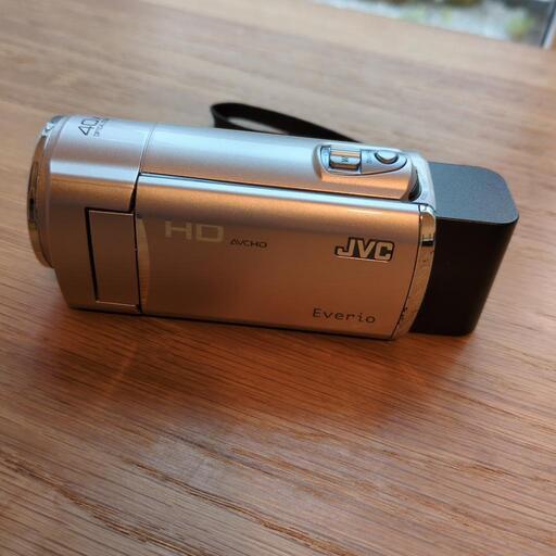 ビデオカメラ エブリオ GZ-HM670 動作確認済み - メルカリ
