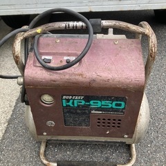 エアコンプレッサー