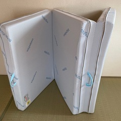 【保証有り】マニフレックス三つ折りマットレス(シングル)