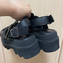 JEANASIS グルカ　厚底サンダルの画像