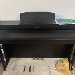 Roland ピアノHP603の画像