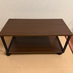 キャスター付きローシェルフの画像