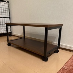 キャスター付きローシェルフの画像