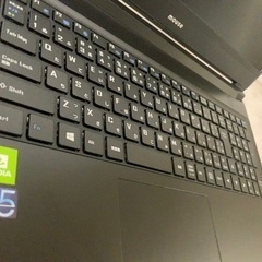 ★美品★ mouse m-Book i7/8GB/SSD256GB/MX250 マウス、Core i7-9750HとGeForce MX250搭載で10万円台の15.6型ノート