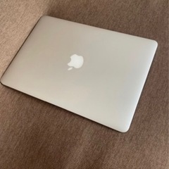 Macbook Air 256GB 13インチ　Early