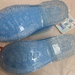 新品タグ付き18cm長靴子供用の画像