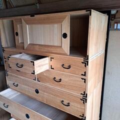 総桐の和ダンスの画像