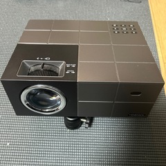 プロジェクター
