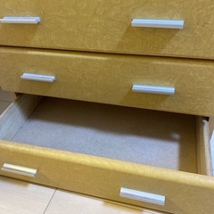 チェスト　　引き出しの画像