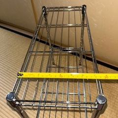 スチールラックの画像