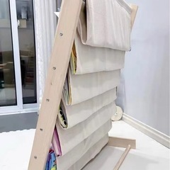絵本棚の画像