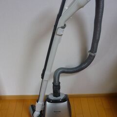 【取引中】Panasonic MC-PC33AG 掃除機 シルバーの画像