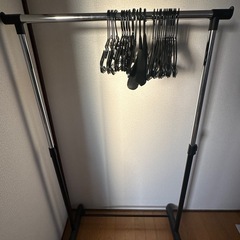 ハンガーラック2台