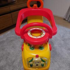 子供用玩具、車の画像