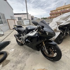 YZF-R1 4XV