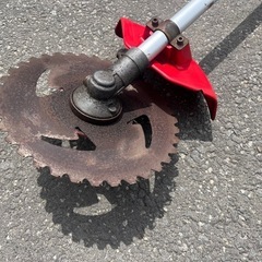 メンテナンス済 YUASA  YBC-201 2サイクル 肩掛け式 草苅機 動作OK エンジン 動力 刈払機 草苅 農機 ③の画像