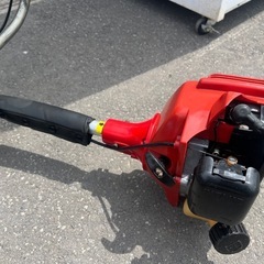 メンテナンス済 YUASA  YBC-201 2サイクル 肩掛け式 草苅機 動作OK エンジン 動力 刈払機 草苅 農機 ③の画像