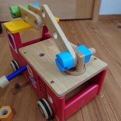 木の玩具　消防車の画像