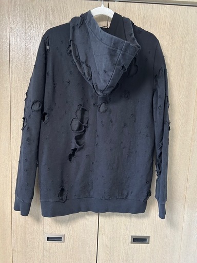 GIVENCHY ブラック パーカー ダメージ加工 Givenchy ダメージ パーカー | ブラック | FARFETCH JP