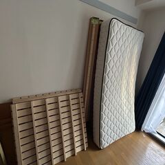 Serta マットレスとシングルベッドフレーム